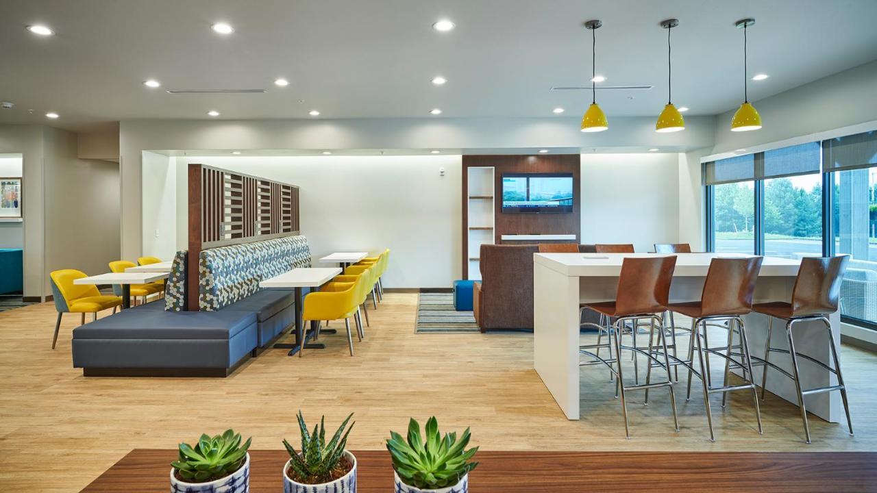 Mainstay Suites Carlisle - Harrisburg Exteriör bild